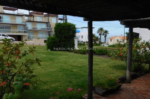 Casa En Venta De 5 Dormitorios En La Barra -ref:3949