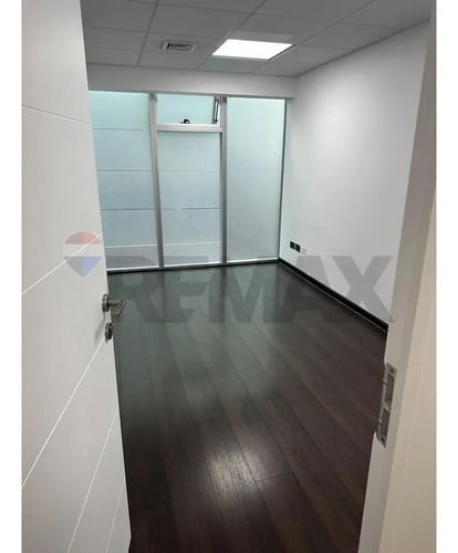 Arriendo Oficina A Pasos Clínica Las Condes