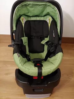 Car Seat Britax Bsafe35 + Base.