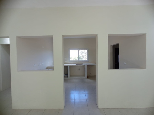 Imagen 15 de 22 de Vendo Muy Bonita Casa De Un Nivel, Lista Para Estrenar