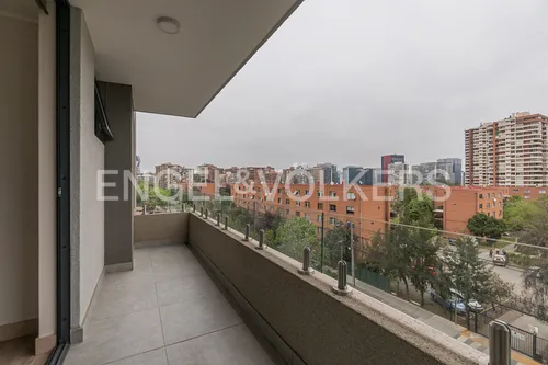 Estocolmo / Parque Juan Pablo Ll / Oficinas