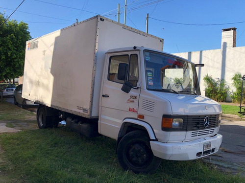 Mercedes Benz L710/42 Plus Con Caja