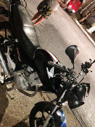 Honda 150 Titan Es