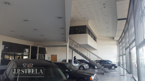 Imagen 6 de 6 de Local Comercial 500 M² Con Oficinas En Entrepiso - Flores