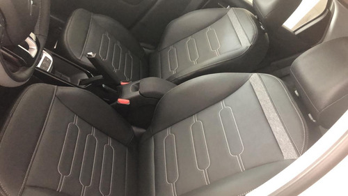 Imagem 3 de 11 de Citroën C4 Cactus 1.6 Thp Shine (aut) (flex)