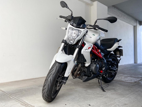 Benelli Tnt 300 Con Cubiertas Diablo Rosso Ii - Poco Uso -