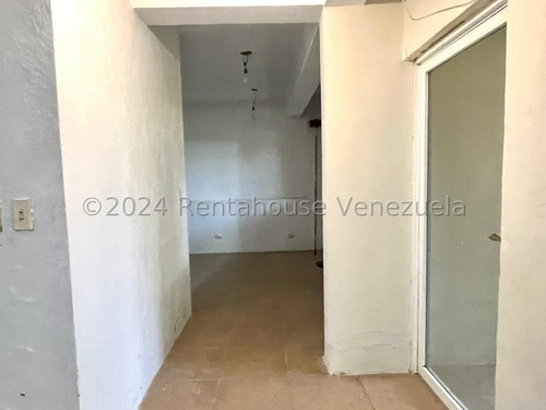 Tonwhouse En Alquiler - Mls #25-2541