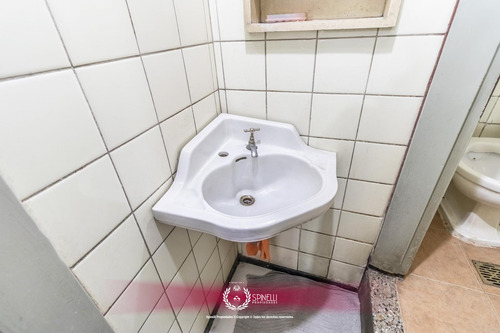 Local · 98m² · Oportunidad Inversión Apto Todo Rubro A Metros Avenida Entre Ríos