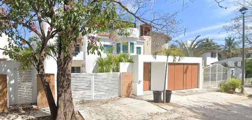 Casa De 4 Habitaciones Con Alberca A La Venta En Puerto Vallarta,jalisco