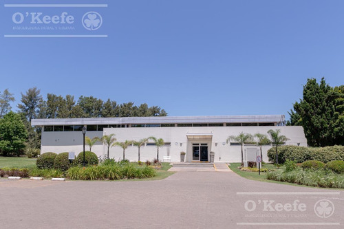 Imagen 10 de 27 de Venta De Lote Sobre Golf En El Barrio La Avenida En Abril Club De Campo