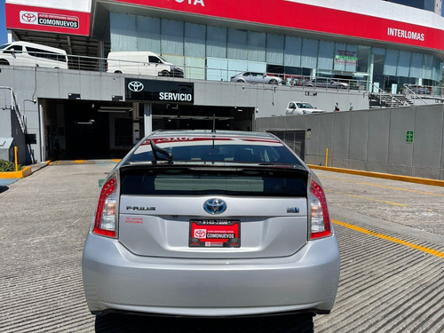 Imagen 7 de 15 de Toyota Prius Modelo 2015