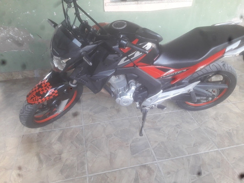 Imagem 1 de 4 de Honda Twister