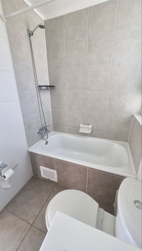 Depto En Arriendo 3d +estudio -2b-estacionamiento 550.00