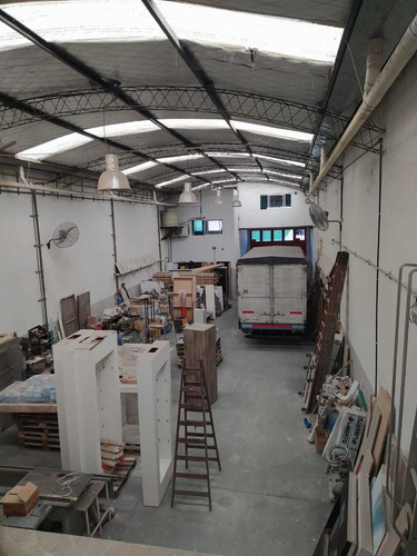 Imagen 2 de 16 de Galpon En Venta En Lanús Oeste