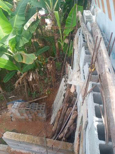 Terreno Em Construção Com Base Pronta Venda Ou Troca