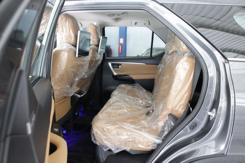 Imagen 3 de 4 de Toyota Fortuner Vxr