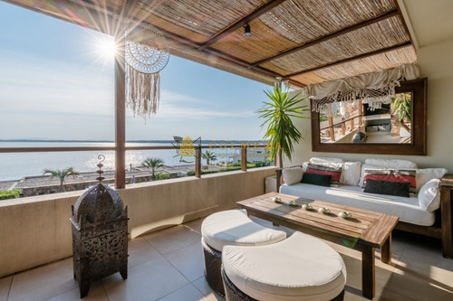 Apartamento En Venta Y Alquiler Temporario En Punta Ballena. Magníficas Vistas Al Atardecer- Ref: 3638