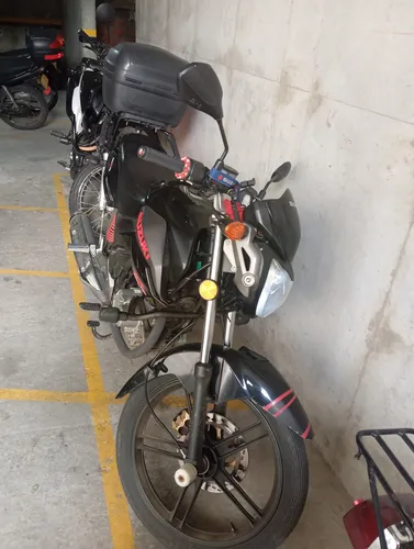 Motocicleta Gsx125 En Excelente Estado