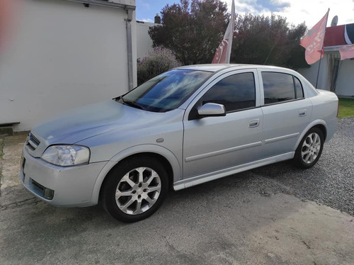 Imagen 1 de 6 de Chevrolet Astra
