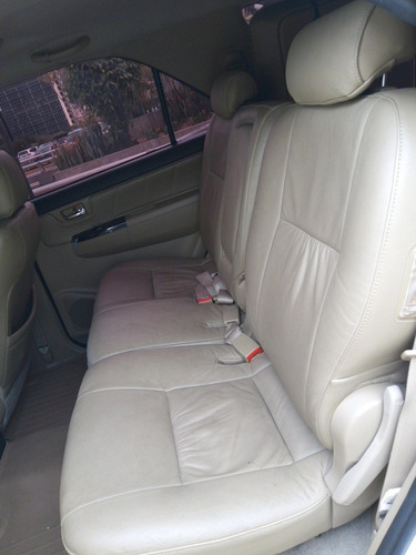 Toyota Fortuner Automática