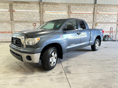 Toyota Tundra Sr5 V8 4x4 At