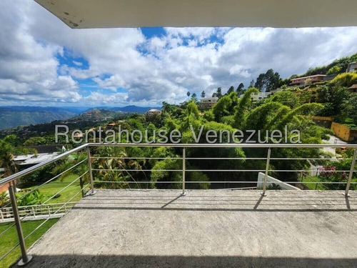 Estupenda Casa En Venta En Alto Hatillo. N E G O C I A B L E