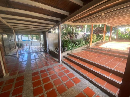 Apartamento En Alquiler. La Alameda. Mls 25-16715