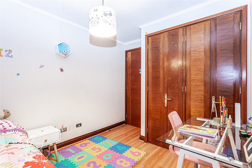 Departamento En Venta De 3 Dorm. 3b En Las Condes