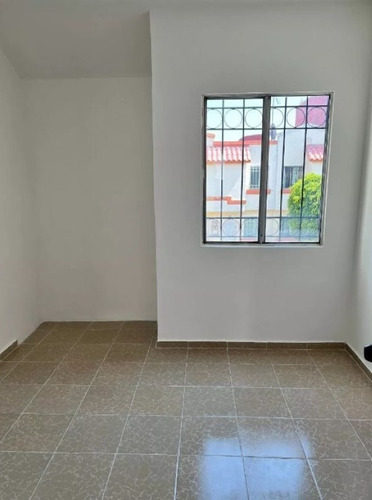 Bonita Y Amplia Casa, Excelente Ubicación En Urbi Villa Del Campo, Tecamac. Muy Cerca Al Aifa Y A Cdmx -no Créditos- Jagr