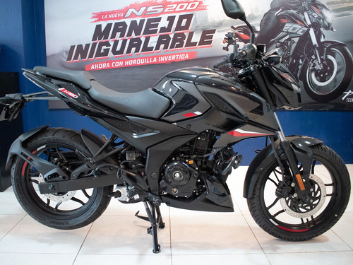 Bajaj N160 Negra Carburada