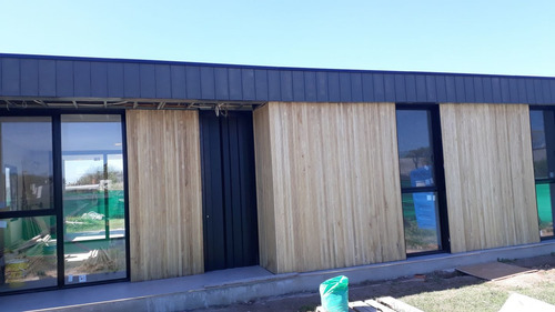 Imagen 3 de 18 de Casa En Venta En San Ramiro - Pilar Del Este