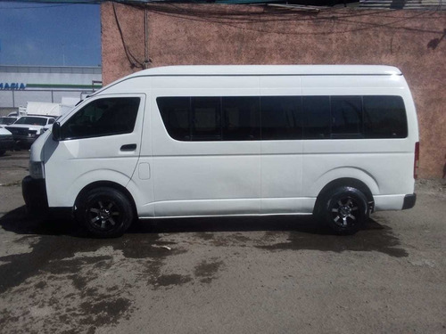 Imagen 5 de 11 de Toyota Hiace Pasajeros