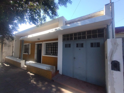 Casa En Venta - Talleres Este