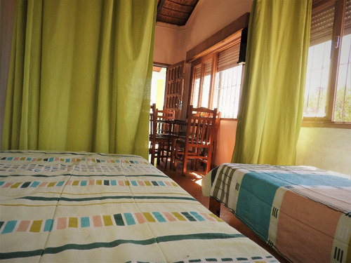 Imagen 4 de 14 de Casa De 7 Ambientes Y 2 Baños