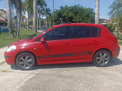 Nissan Tiida Tiida 1.8 SL 16V FLEX 4P MANUAL