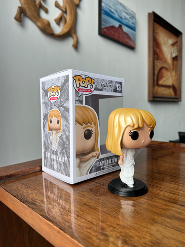Taylor Swift Funko Pop Custom - Folklore + Caja