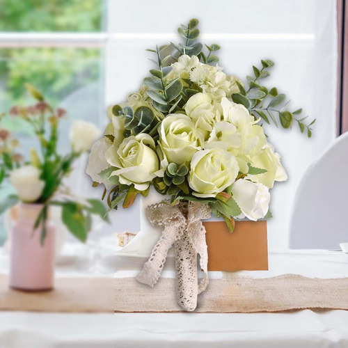 Cv Ramo De Dama De Honor Centro De Mesa Hecho A Mano Flores