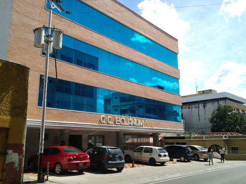Imagen 1 de 14 de Local Para Casino Centro Charallave