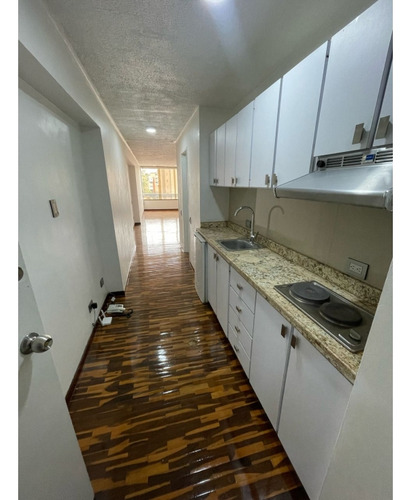 Se Alquila Oficina 45m2 Horizonte 1742