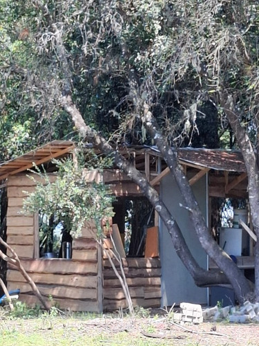 11,5ha Terreno Con Casa Y Piscina Lado Del Rio Unihue