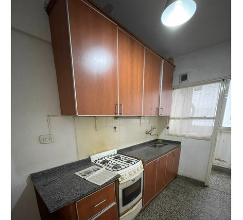 Imagen 3 de 7 de Loria 185 Entre España Y Meeks, Lomas De Zamora Oeste - Departamento De Tres Ambientes