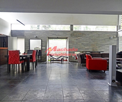 Moderna Casa San Rafael- Ref: 5451