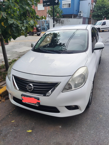 Nissan Versa 1.6 Acenta Mt