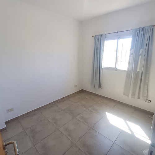Casa En Barrio Parque Habitacional Ibarlucea