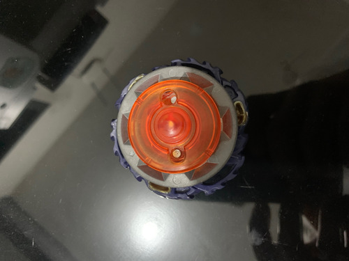 Beyblade Burst Vanish Fafnir Naranja Claro (Usado)