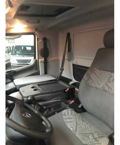 Imagen 5 de 10 de Mercedes-benz Accelo 815 C/39 Manual 0km