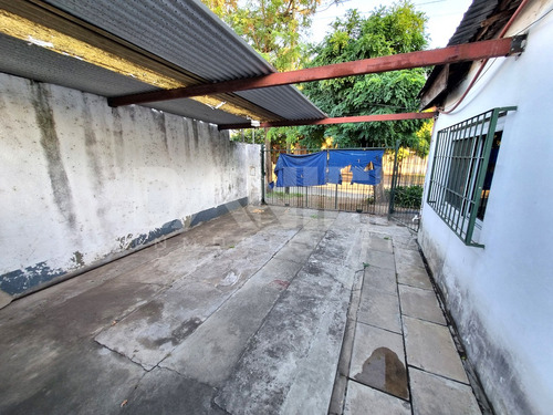Chalet Lote Propio En Esquina, Ubicado A Solo 1 Cuadra Del Centro Comercial