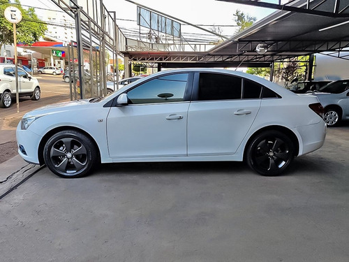 Imagem 14 de 15 de Chevrolet Cruze 1.8 Lt 16v Sedan