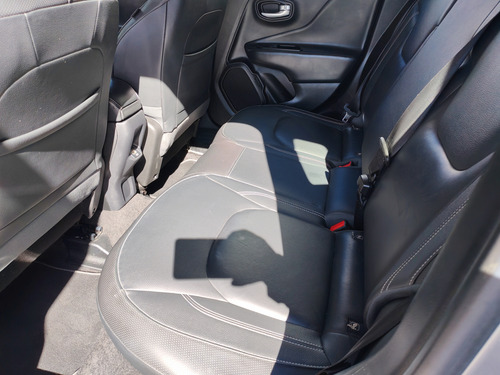 Jeep Renegade 1.3 Latitude Fwd At