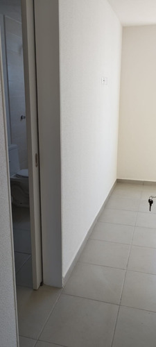 Capital Sur, Casa Nueva, 2 Rec. Con Baño C/u Ideal Para Ejecutivos!!